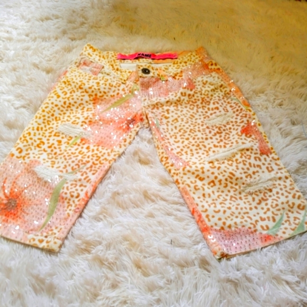 Ladies embellished crop pants